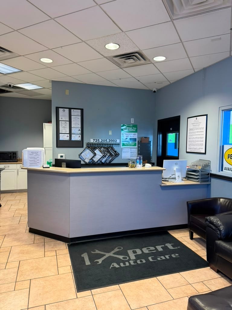 1 Xpert Auto Care reception desk